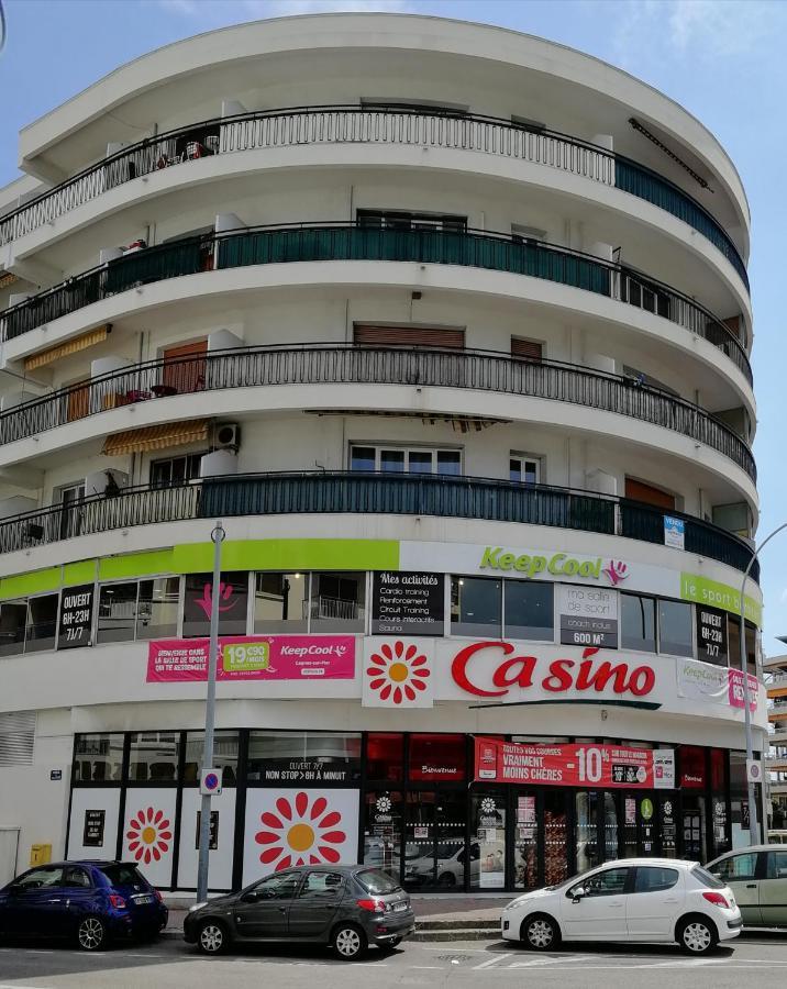 Studio, Le Valinco 克罗德卡涅 外观 照片